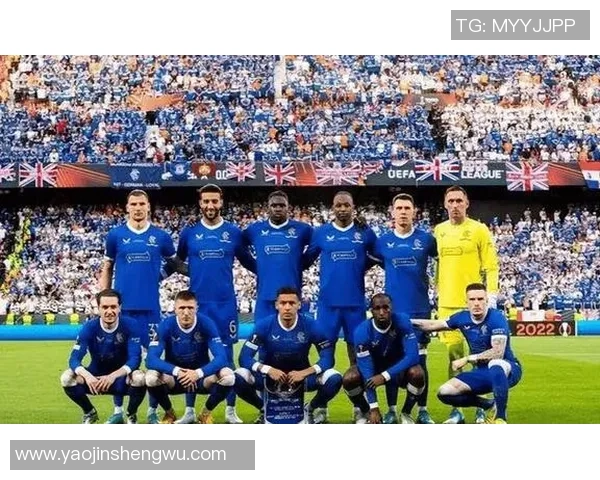 欧冠大战：那不勒斯大胜波尔图神奇扑救点燃全场激情解析